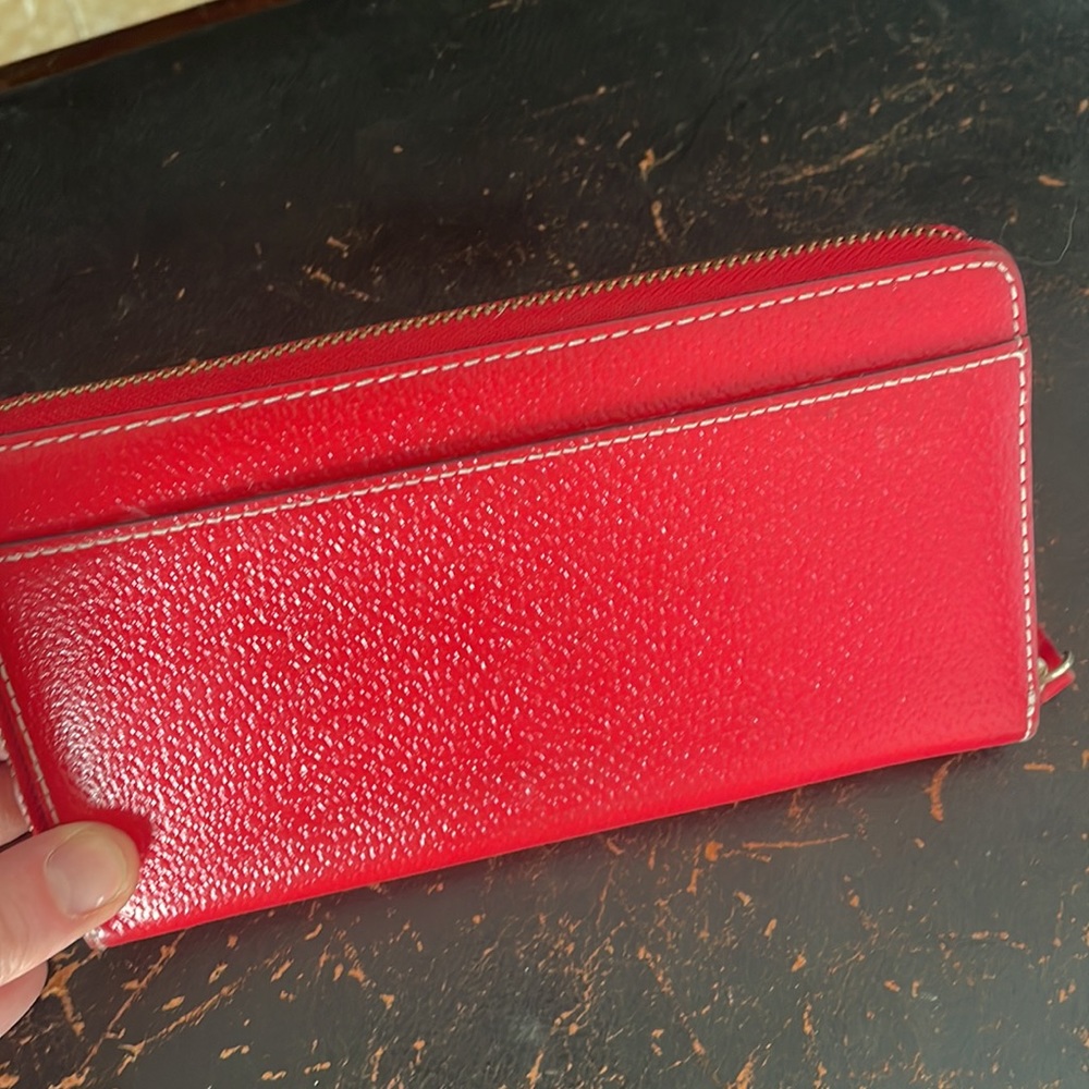 Kate Spade wallet - Picture 2 of 4